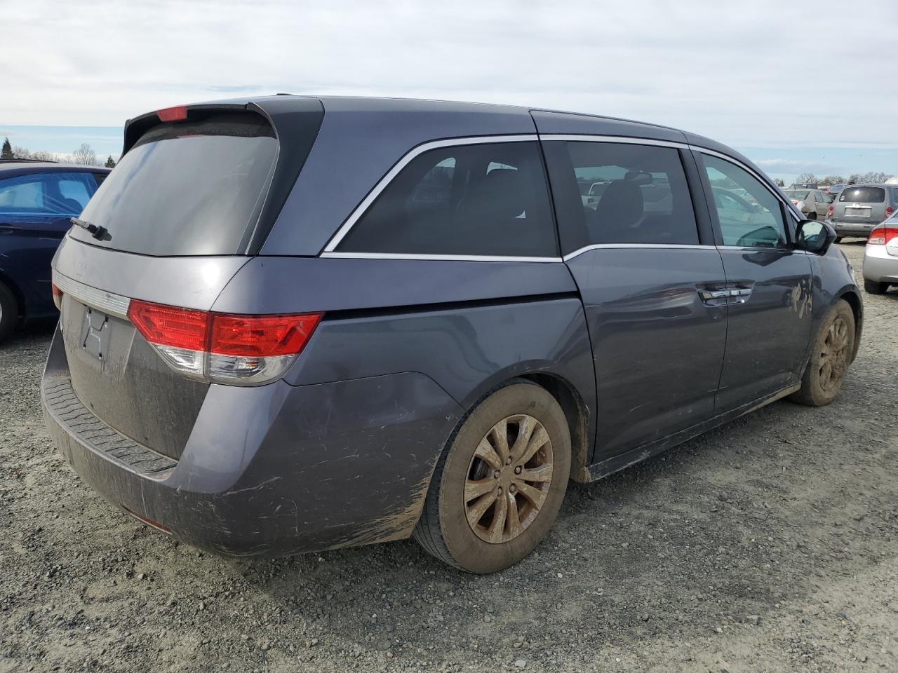 2015 Honda Odyssey - Image 3