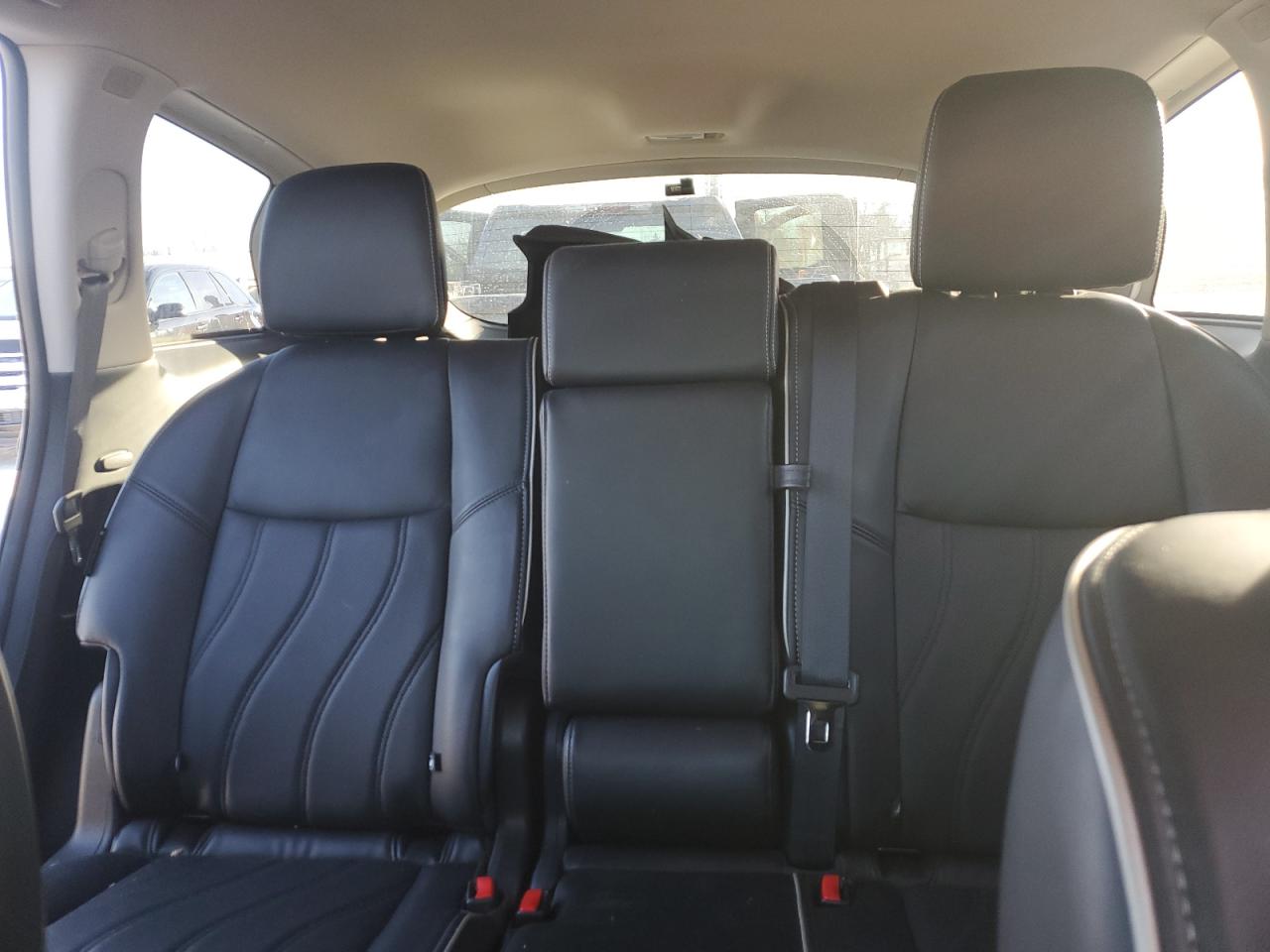 2019 Infiniti QX60 - Image 10