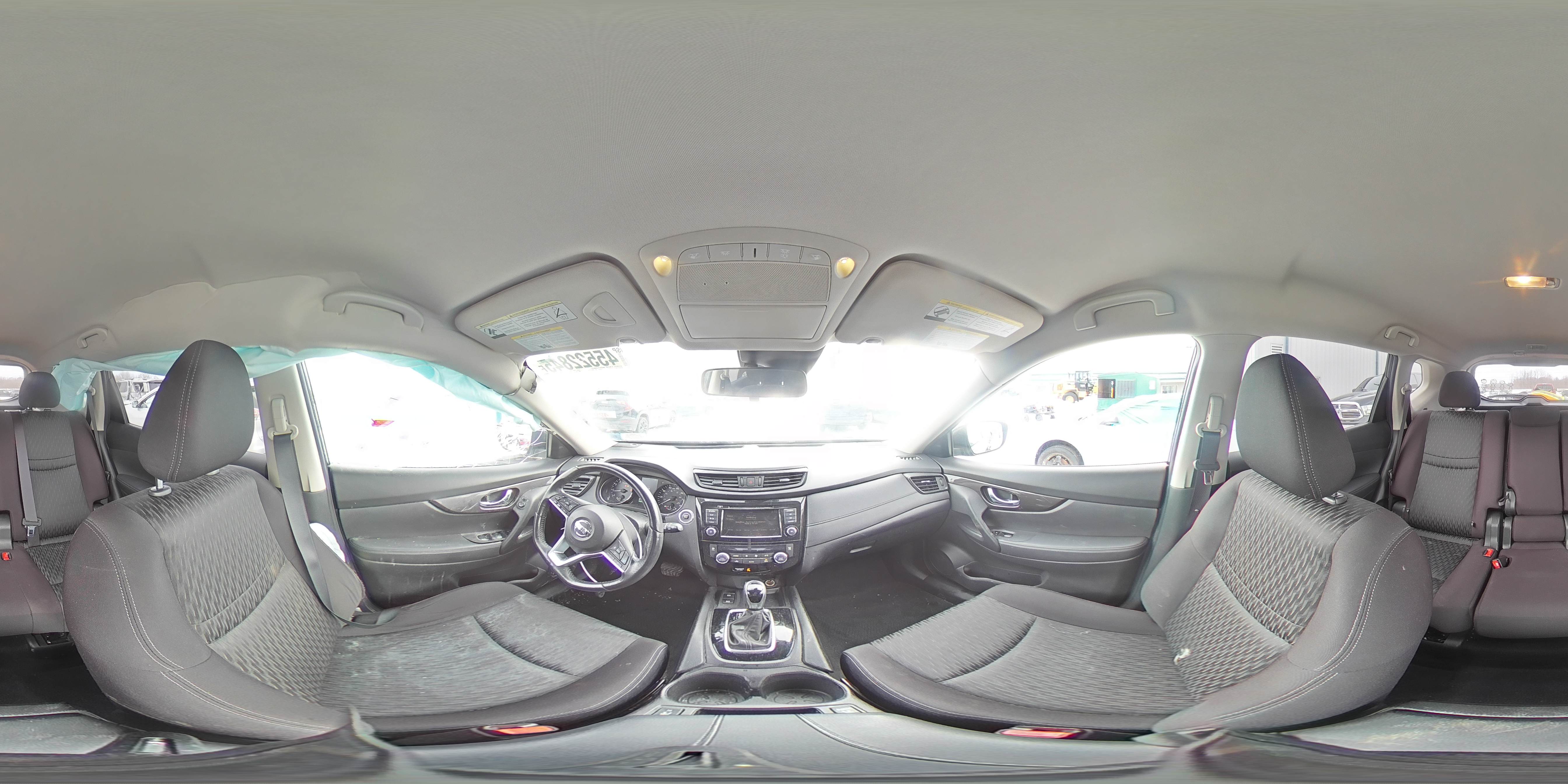 2019 Nissan Rogue - Image 15