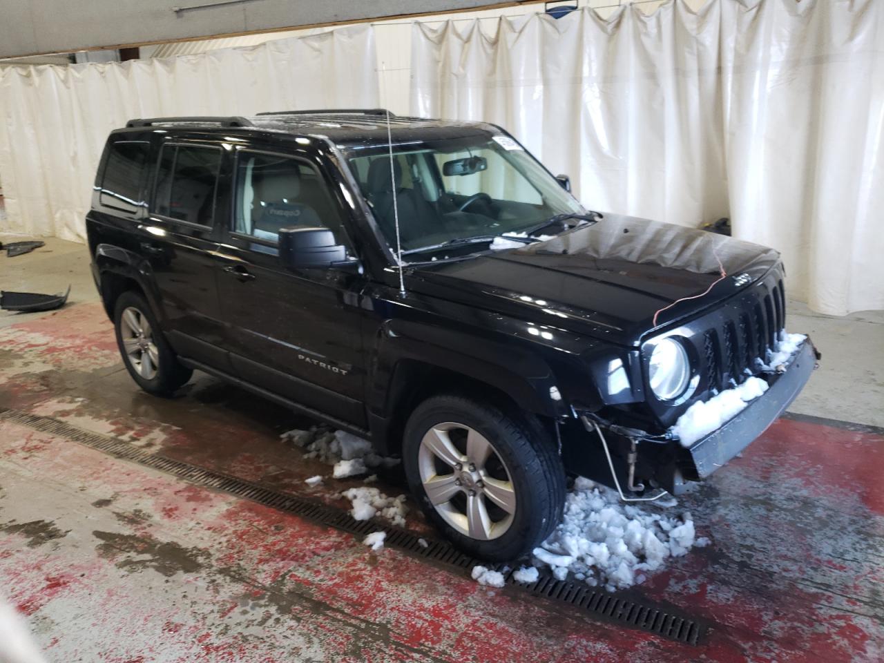 2016 Jeep Liberty (Patriot) - Image 4