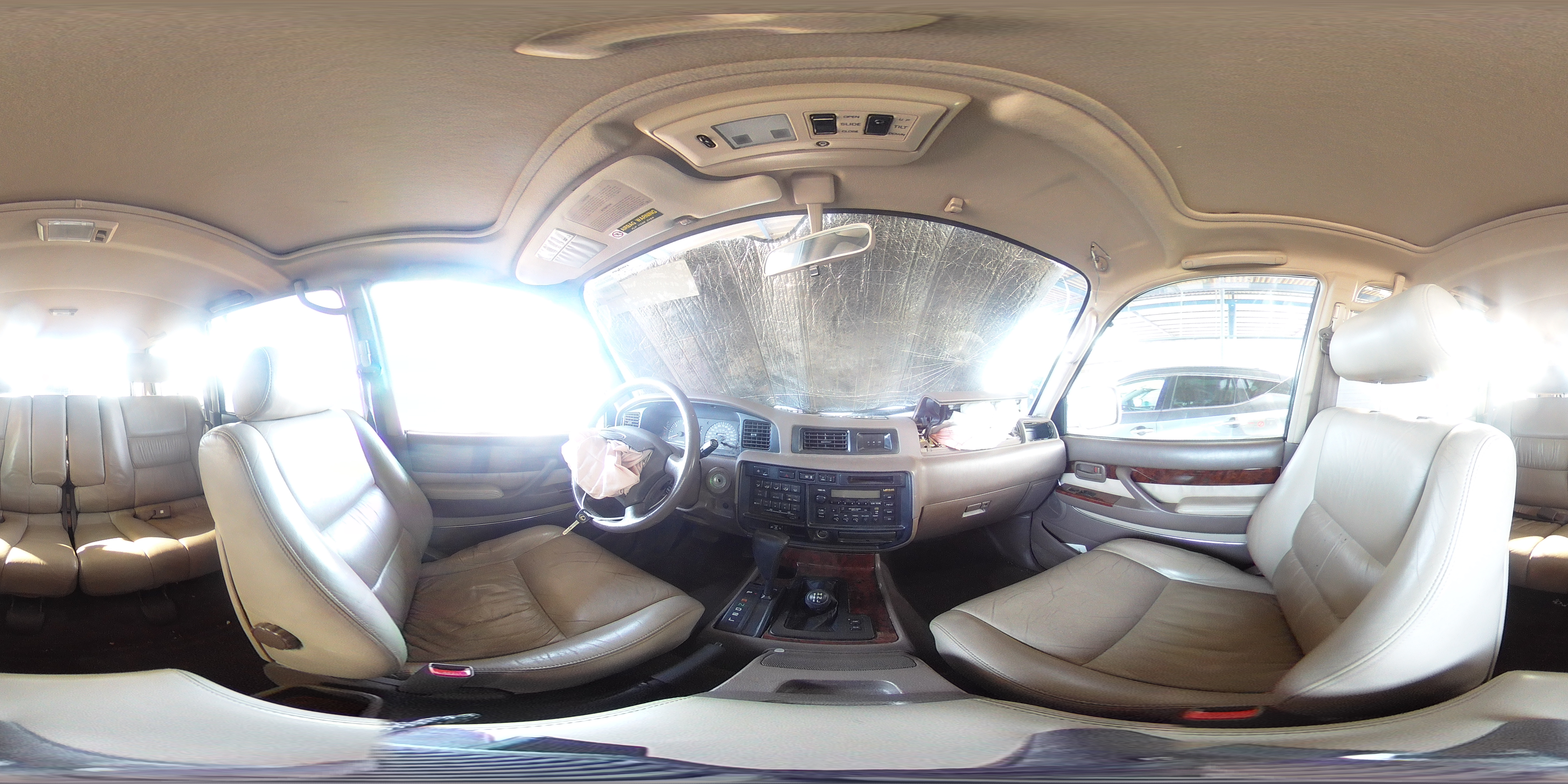 1997 Lexus LX - Image 14