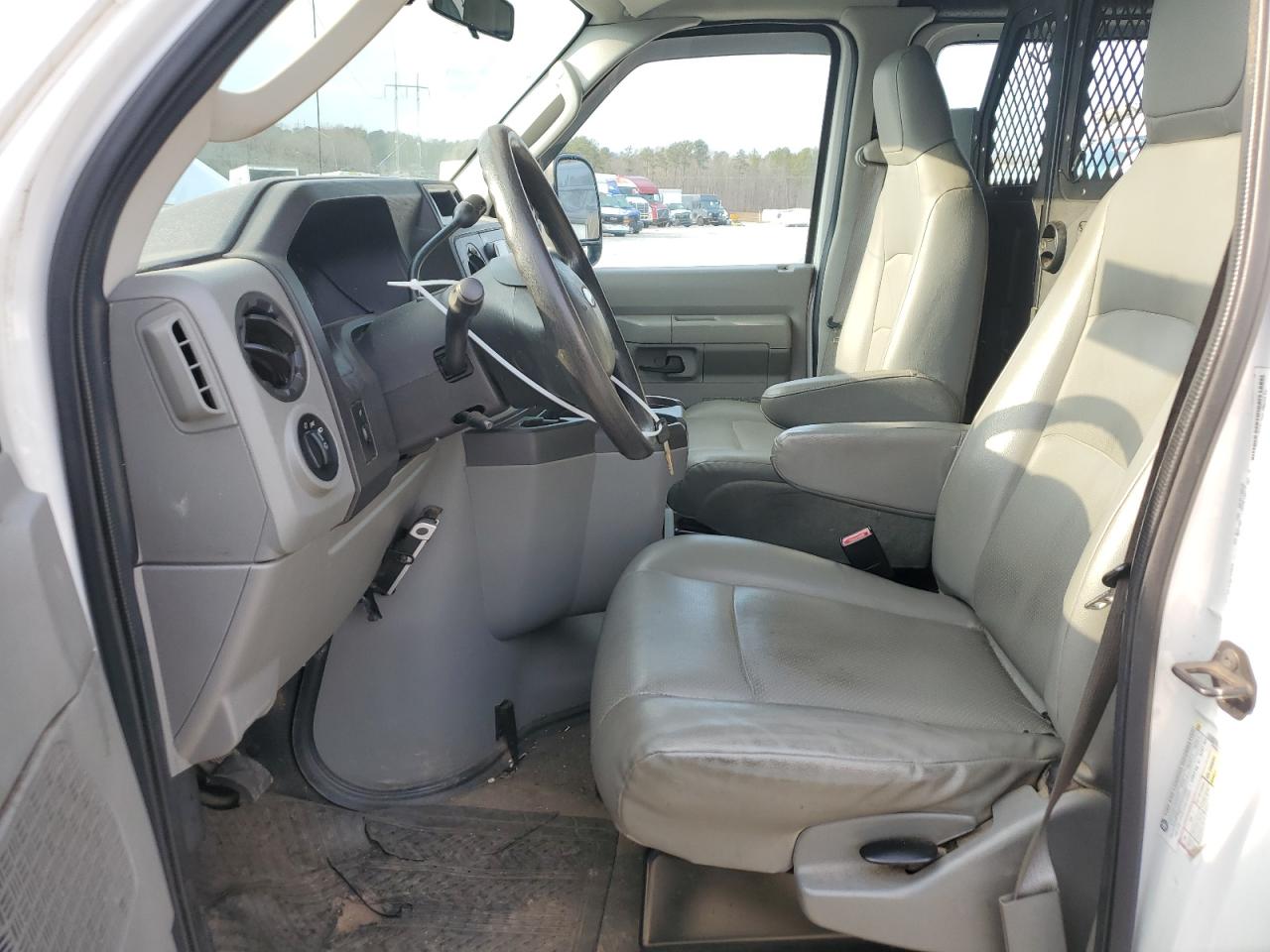 2011 Ford Econoline - Image 7