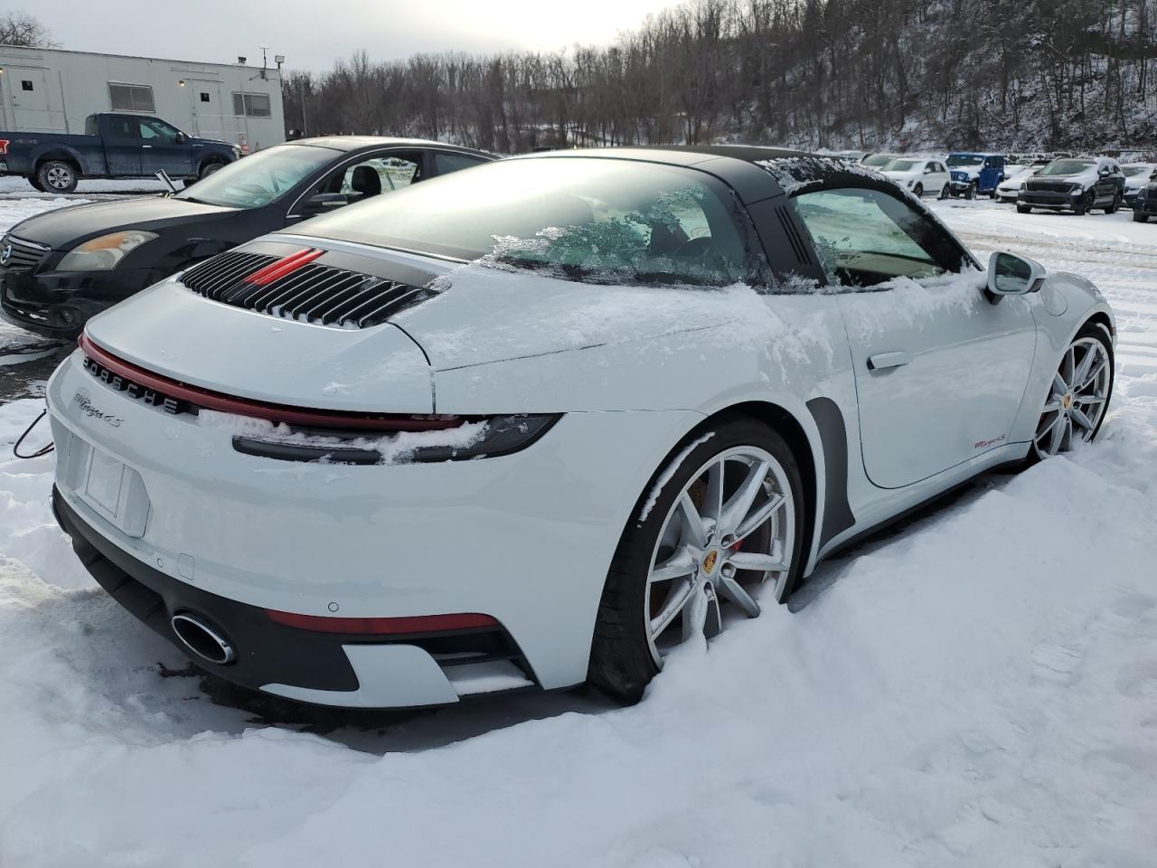 2021 Porsche 911 - Image 3