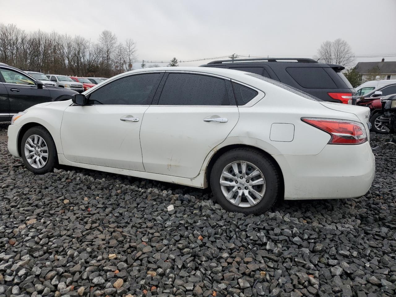 2015 Nissan Altima - Image 2