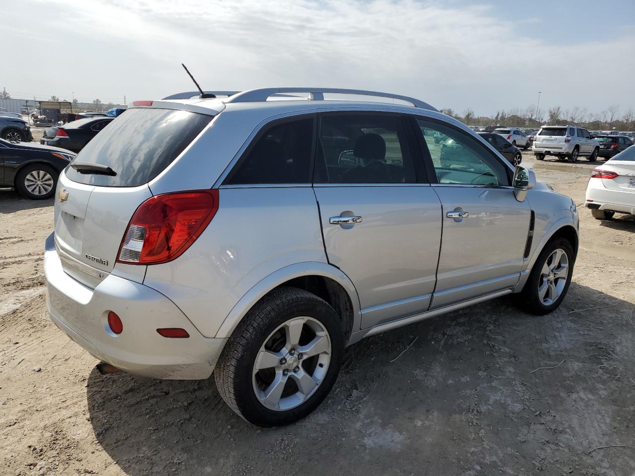 2015 Chevrolet Captiva - Image 3