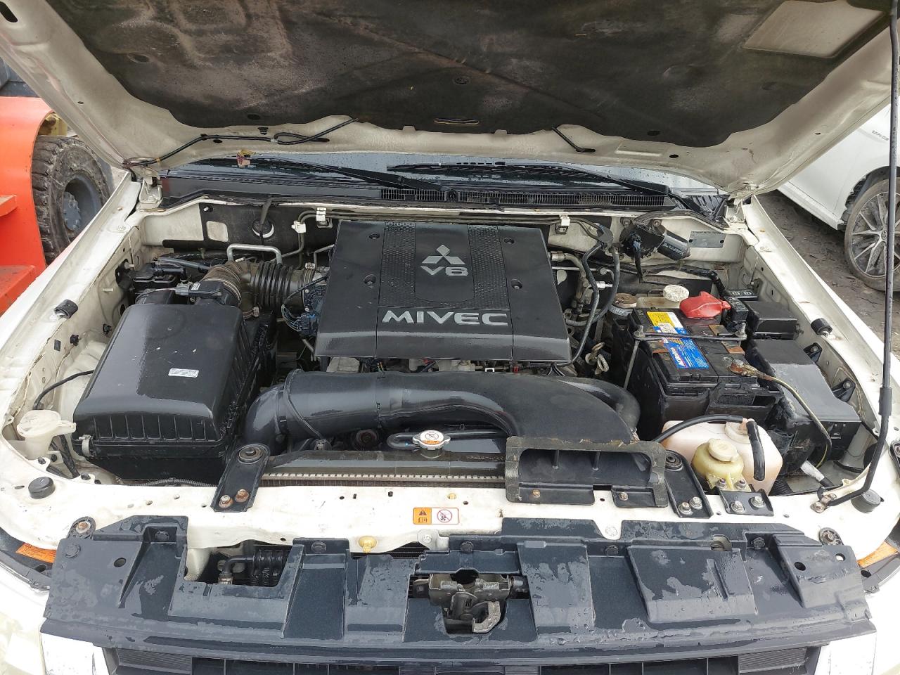 JMYLYV97WDJ063592 - 2013 Mitsubishi Pajero - #46758115