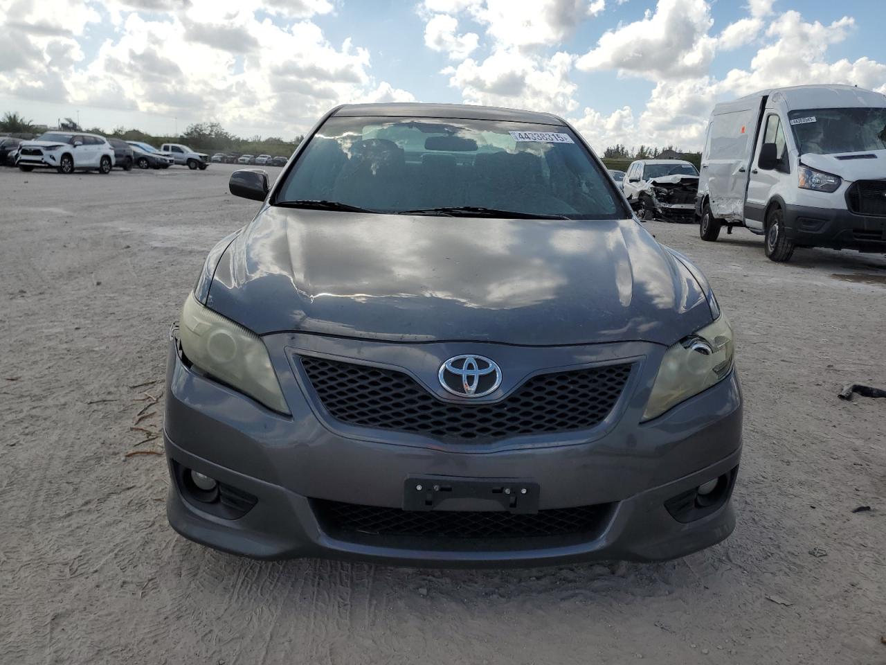 2010 Toyota Camry - Image 5