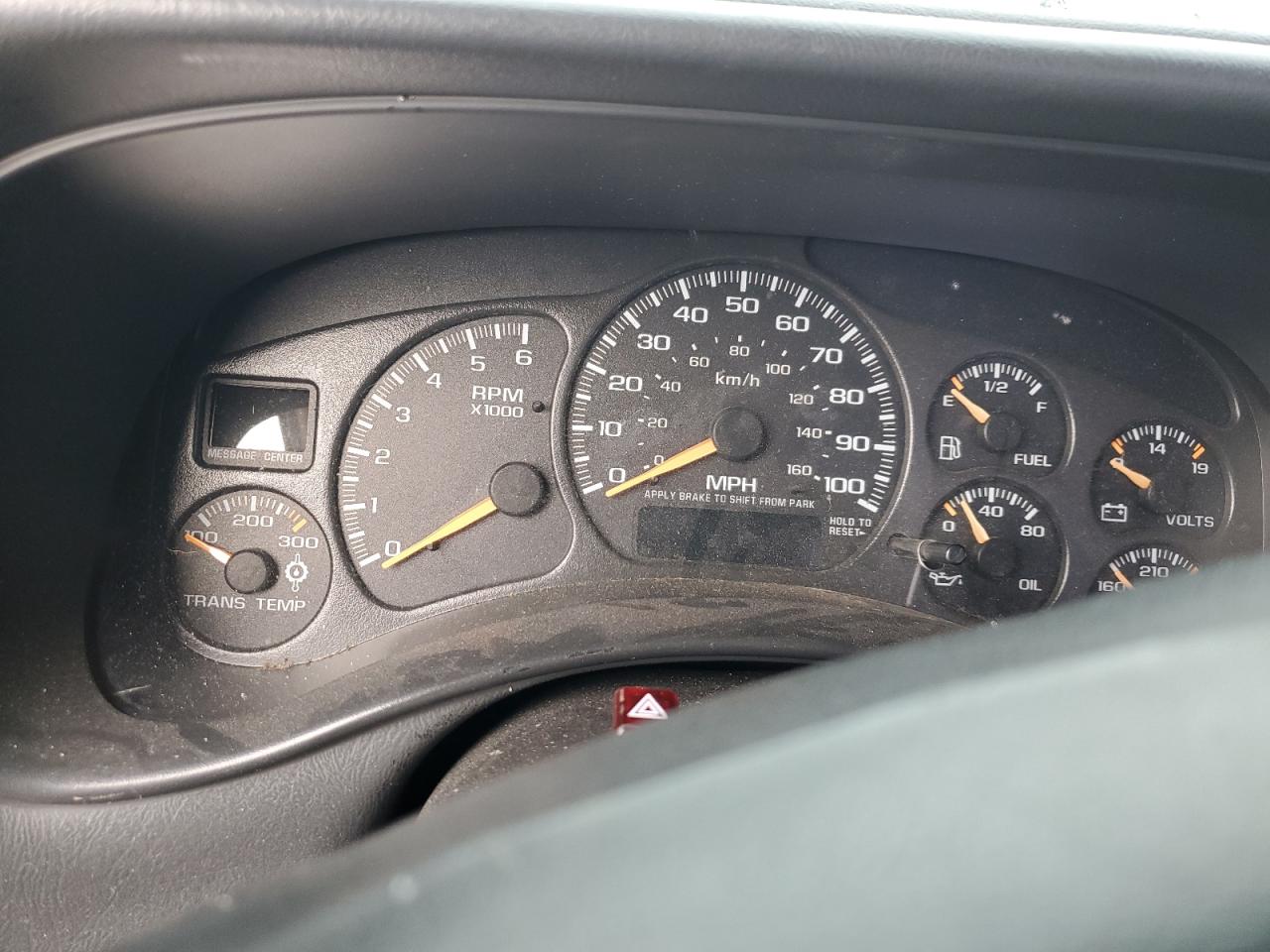 2002 Chevrolet Silverado - Image 9