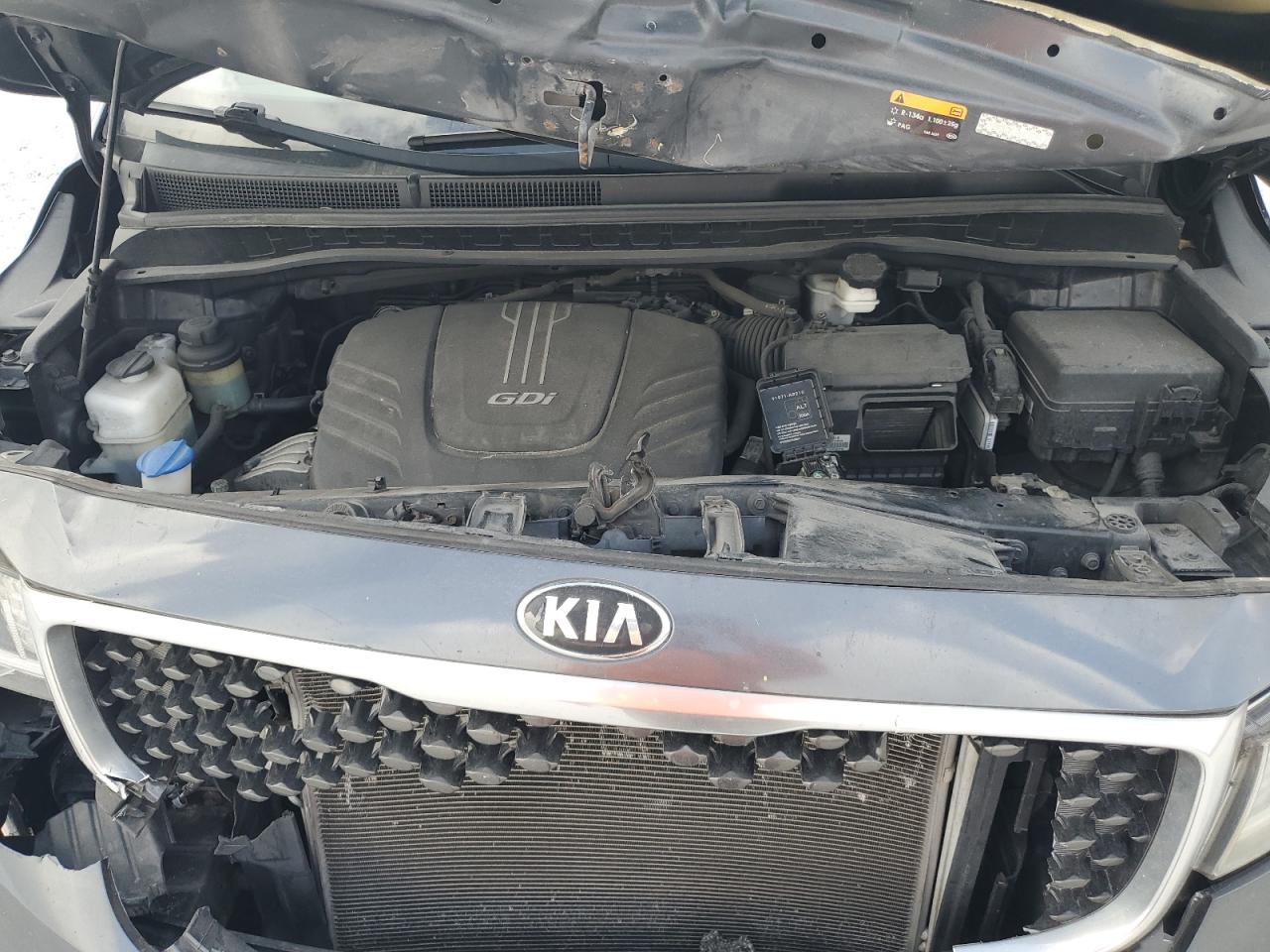 2015 Kia Sedona - Image 12
