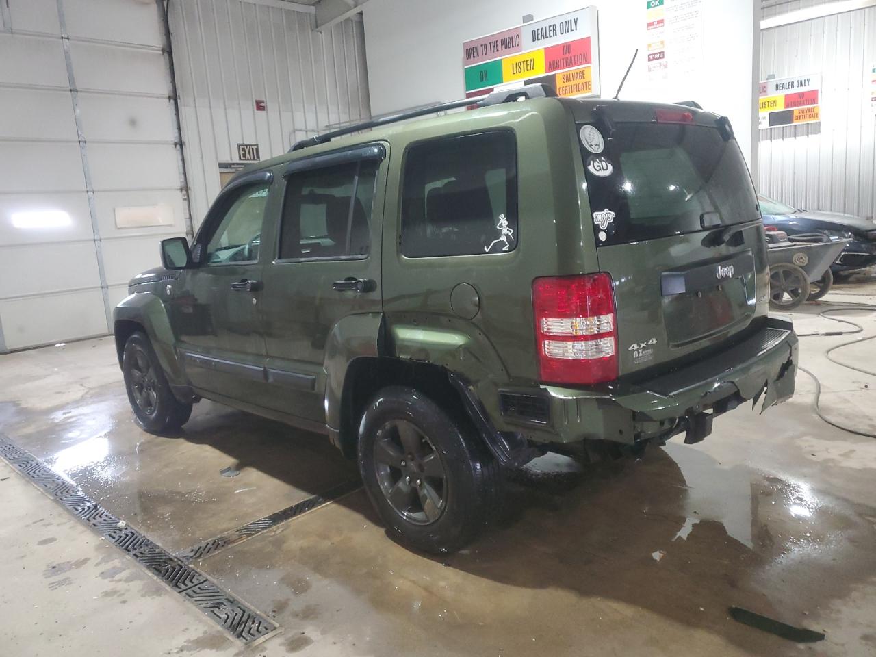 2008 Jeep Liberty (North America) - Image 2