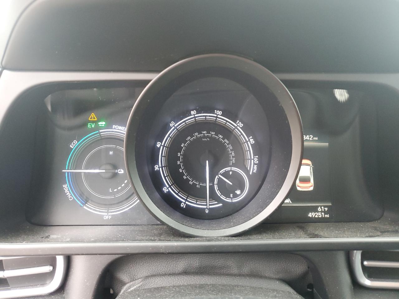 2023 Hyundai Elantra - Image 9