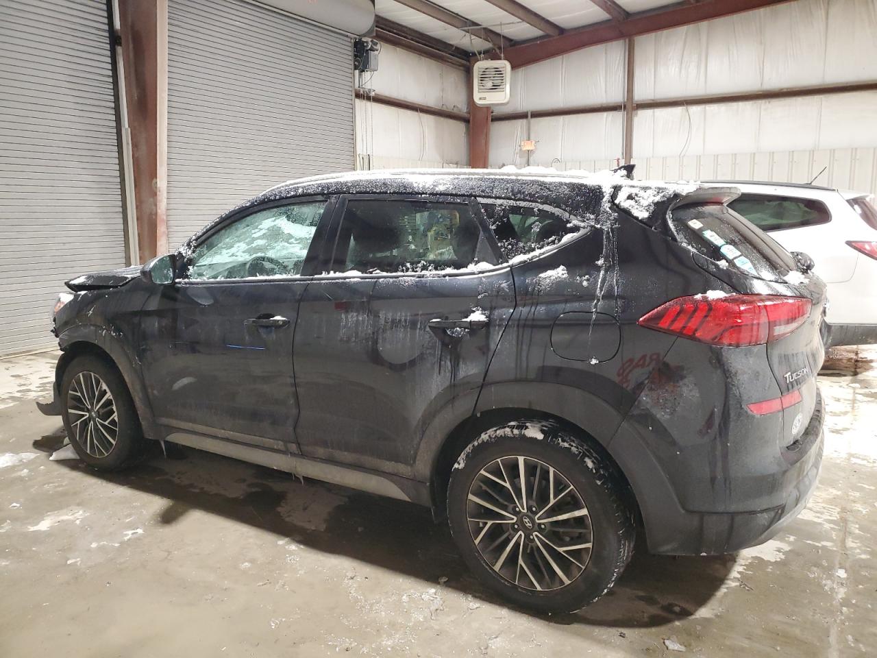 2021 Hyundai Tucson - Image 2
