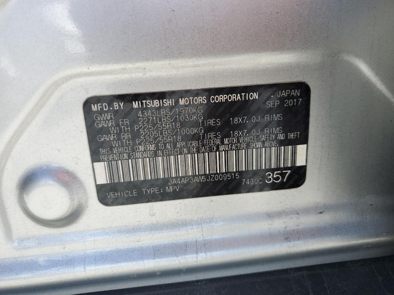 2018 Mitsubishi Outlander - Image 14