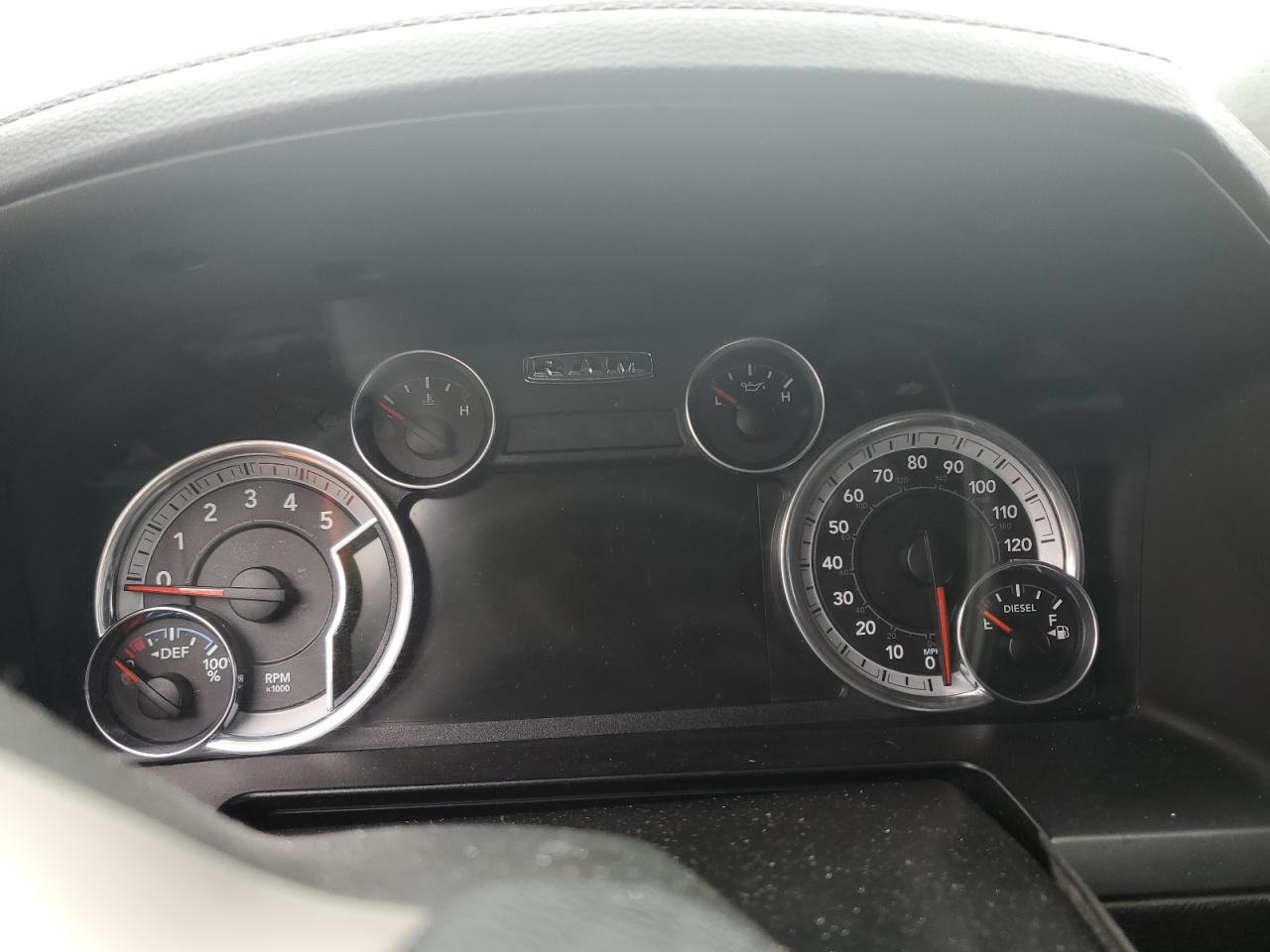 2015 RAM 2500 - Image 9