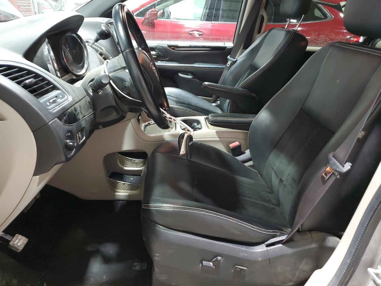 2017 Dodge Caravan - Image 7