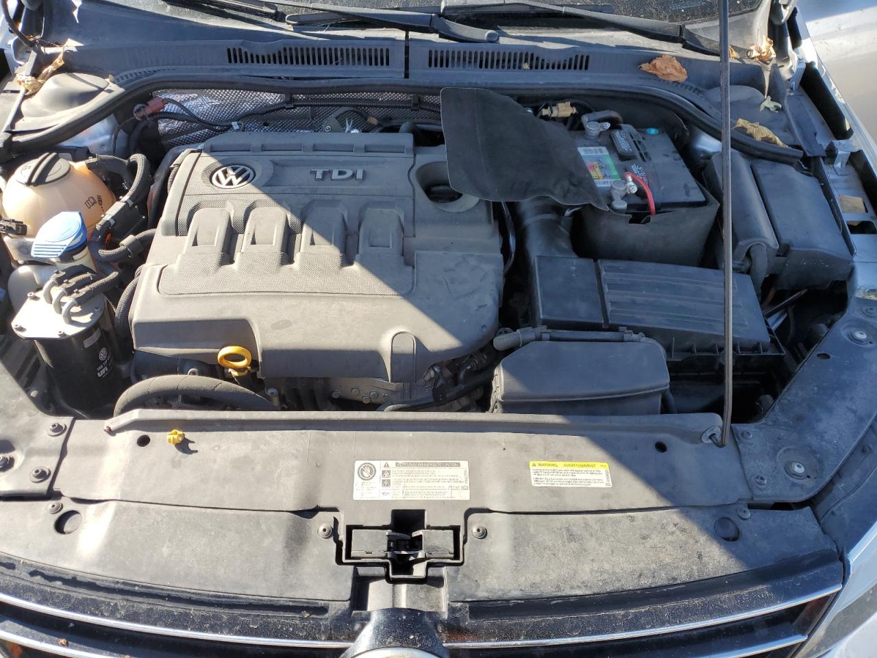 2015 Volkswagen Jetta - Image 11