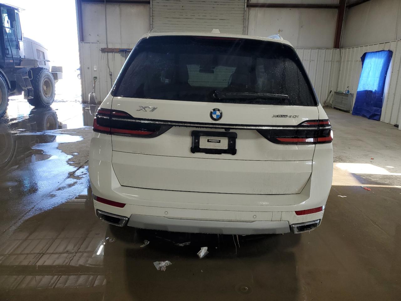 2024 BMW X7 - Image 6