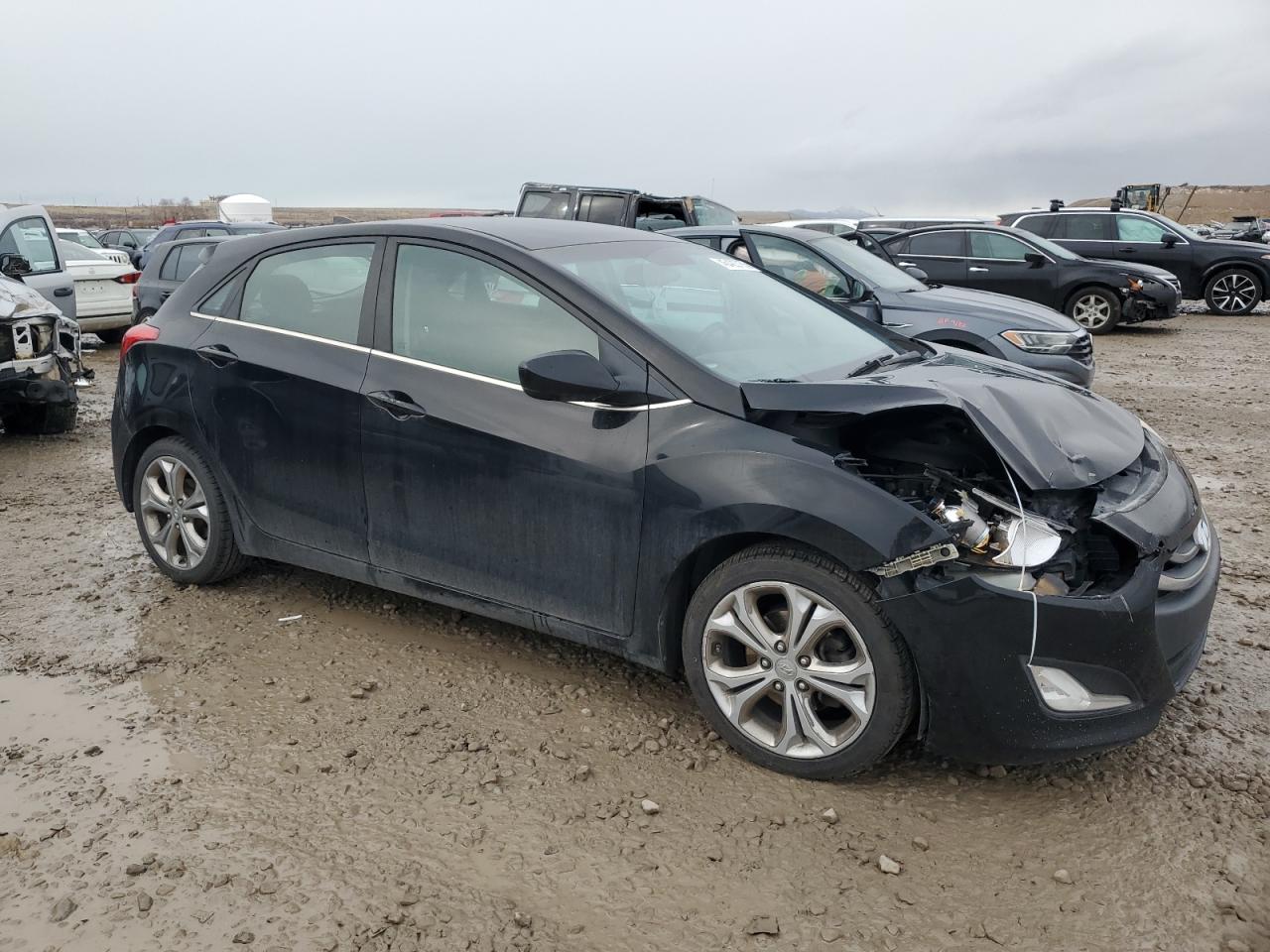 2013 Hyundai Elantra - Image 4