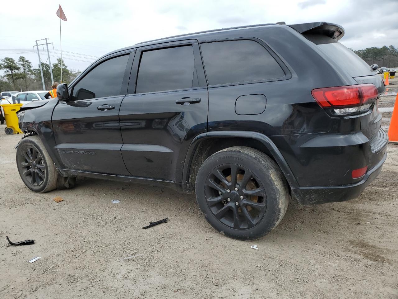 2018 Jeep Grand Cherokee - Image 2