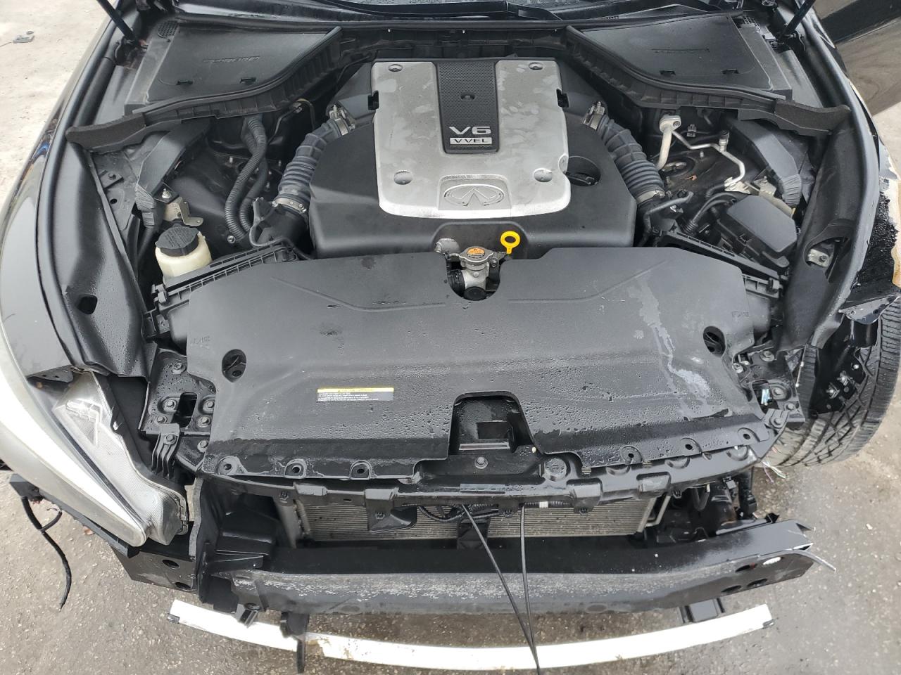 2015 Infiniti Q50 - Image 11