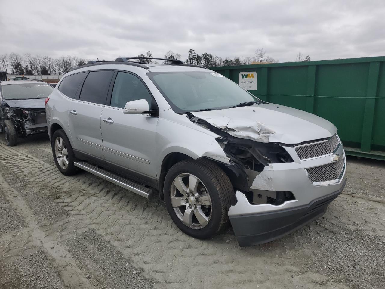 2011 Chevrolet Traverse - Image 4