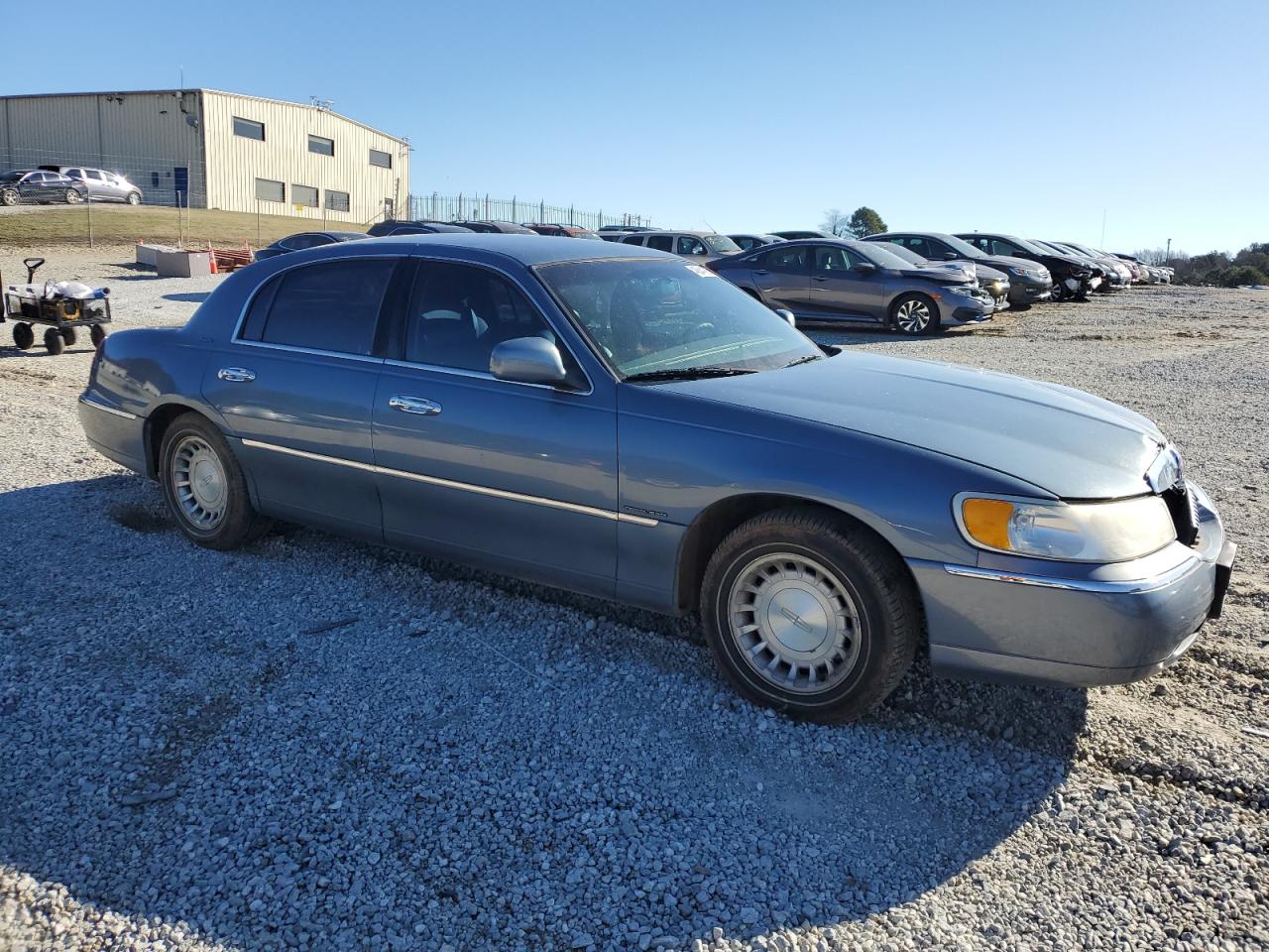 2000 Lincoln Town Car - Image 4