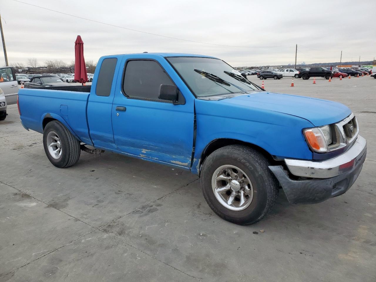 1998 Nissan Navara (Frontier) - Image 4