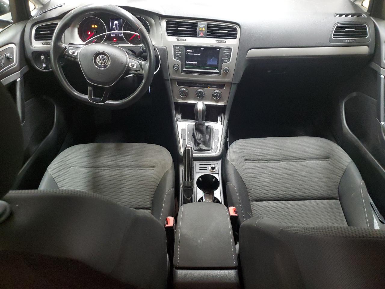 2016 Volkswagen Golf - Image 8
