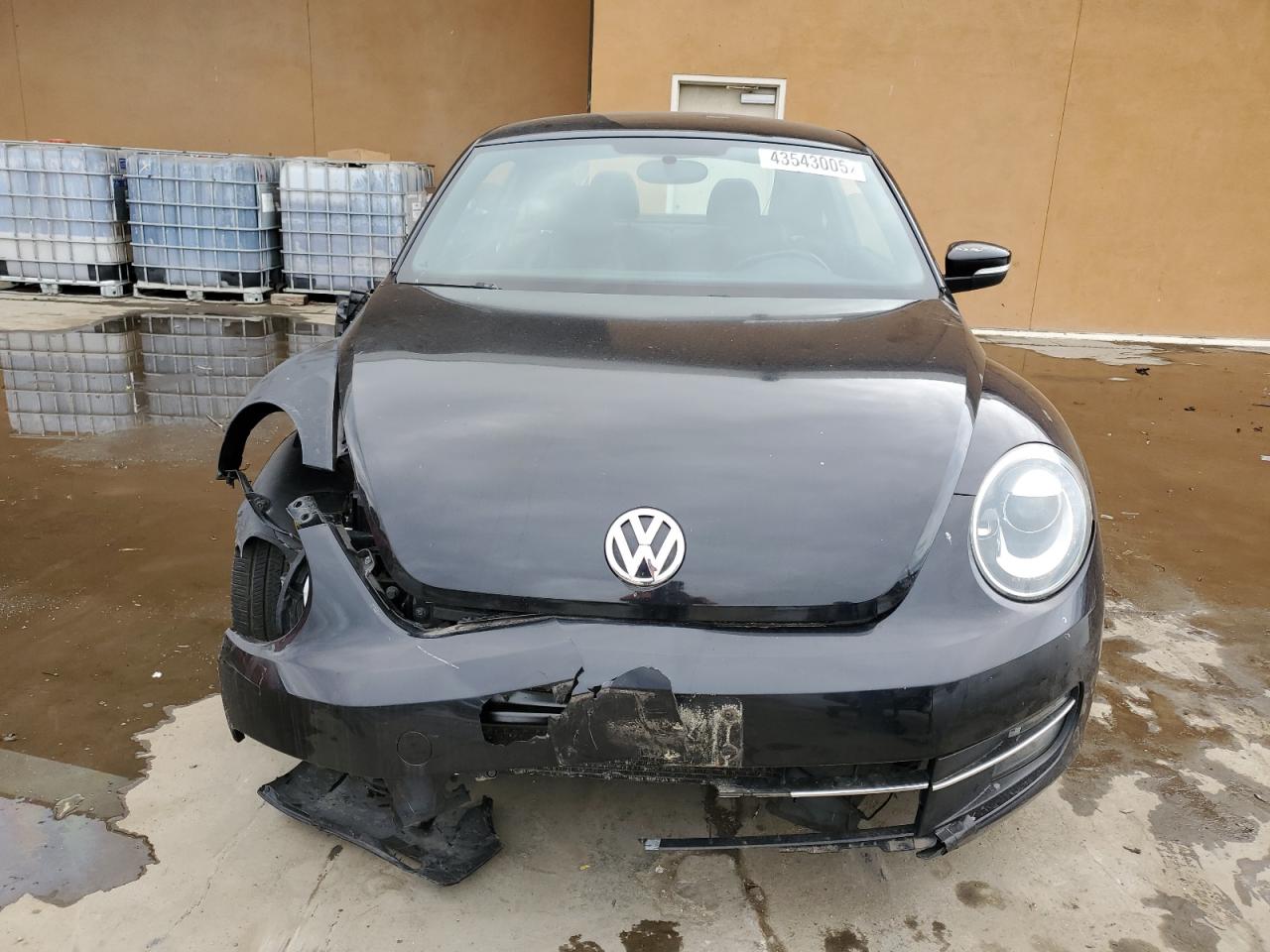 2012 Volkswagen Beetle - Image 5
