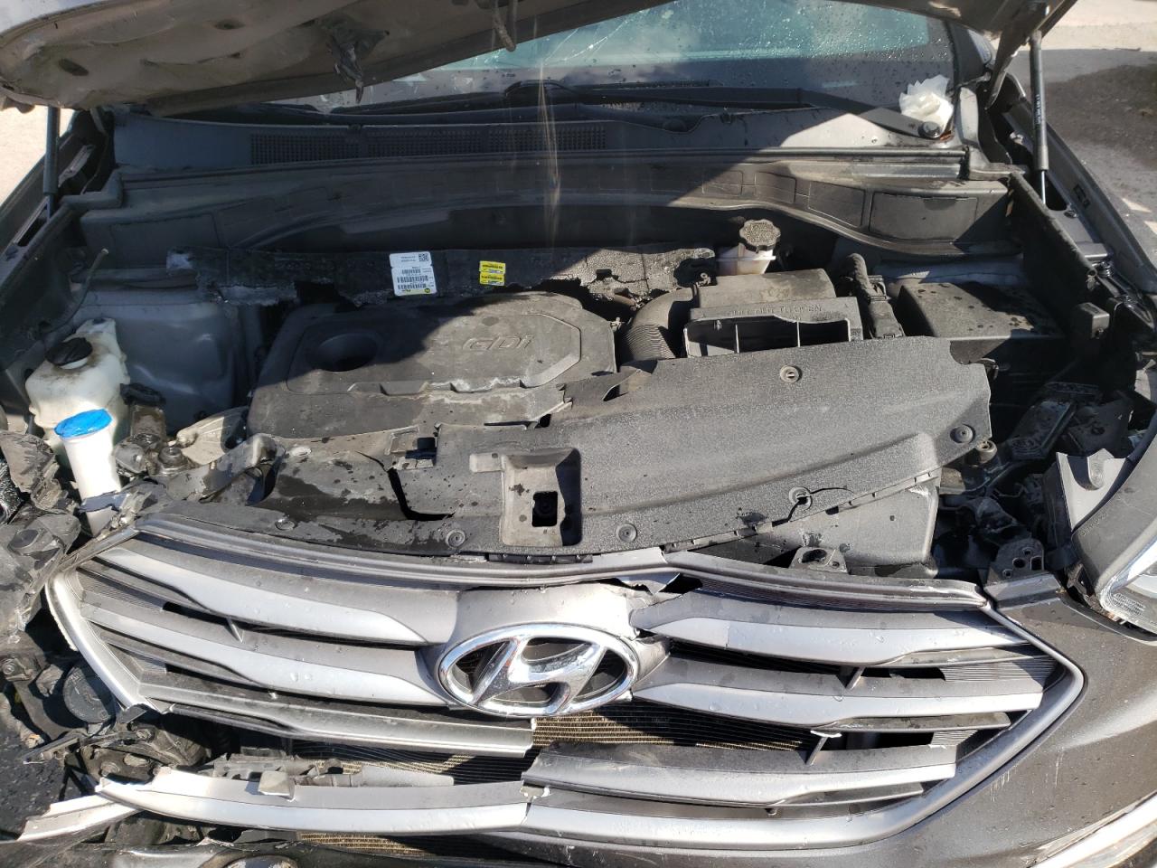 2017 Hyundai Santa Fe - Image 13