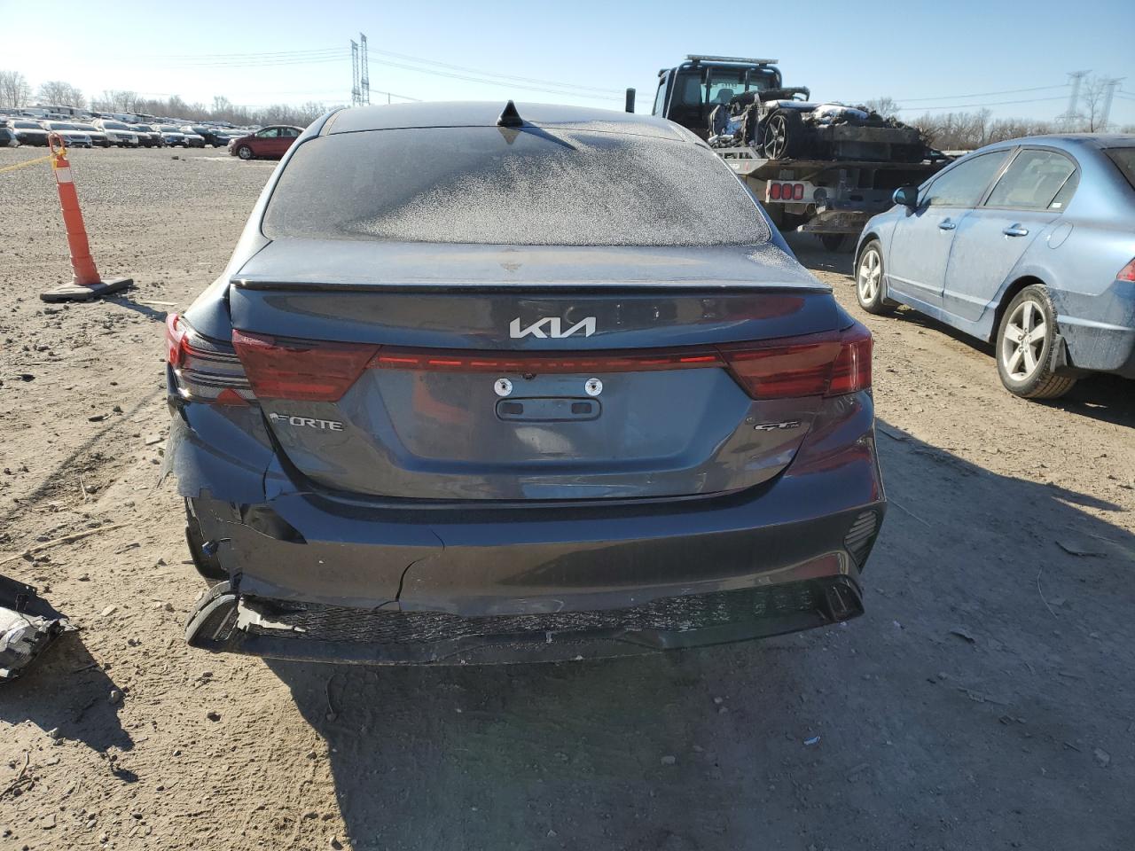 2023 Kia Forte - Image 6