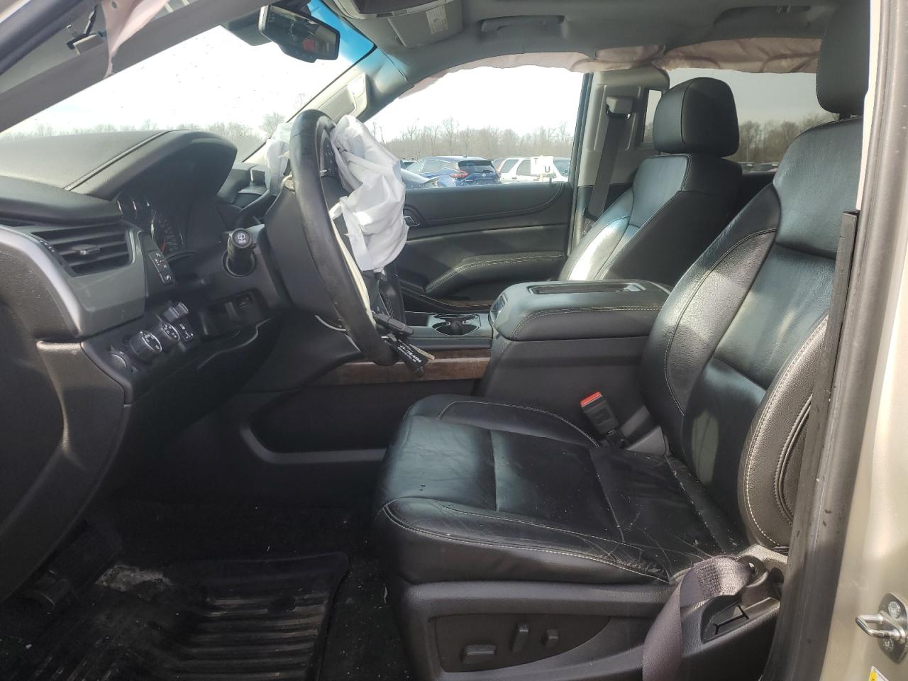 2016 Chevrolet Suburban - Image 7