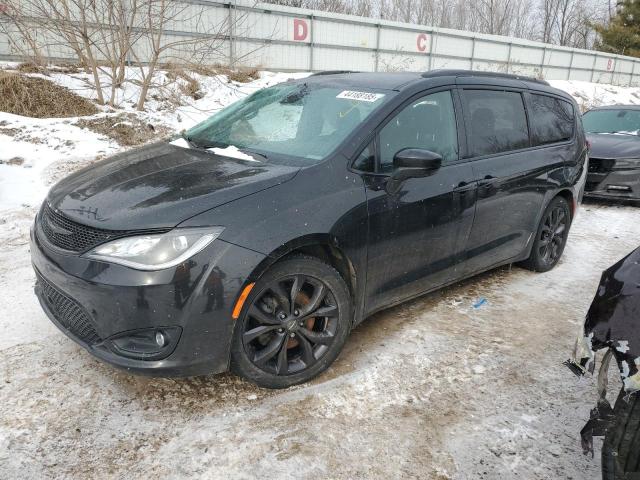 2019 Chrysler Pacifica Touring L Plus на продаже в Davison, MI - Side