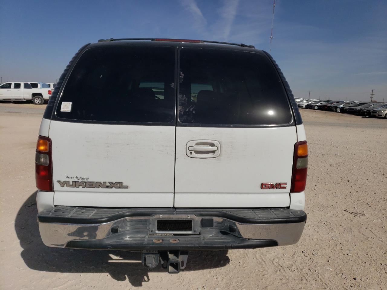 2002 GMC Yukon - Image 6