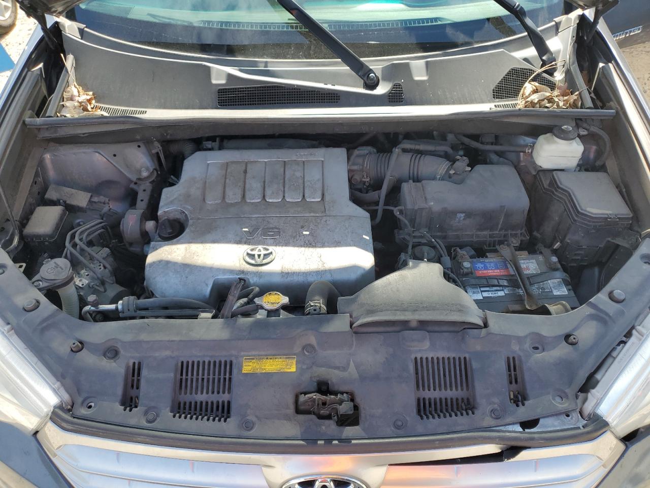 2011 Toyota Highlander - Image 12