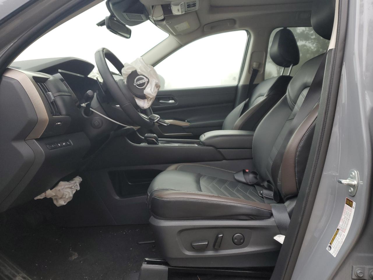 2024 Nissan Pathfinder - Image 7
