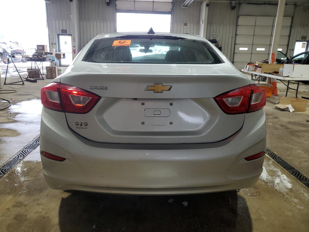 2018 Chevrolet Cruze - Image 6