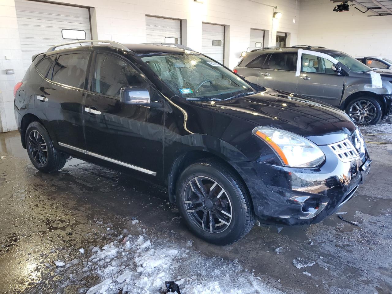 2015 Nissan Rogue - Image 4