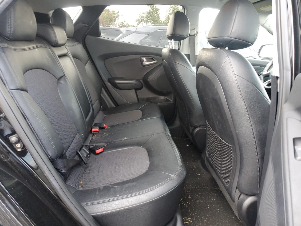 2012 Hyundai Tucson - Image 11