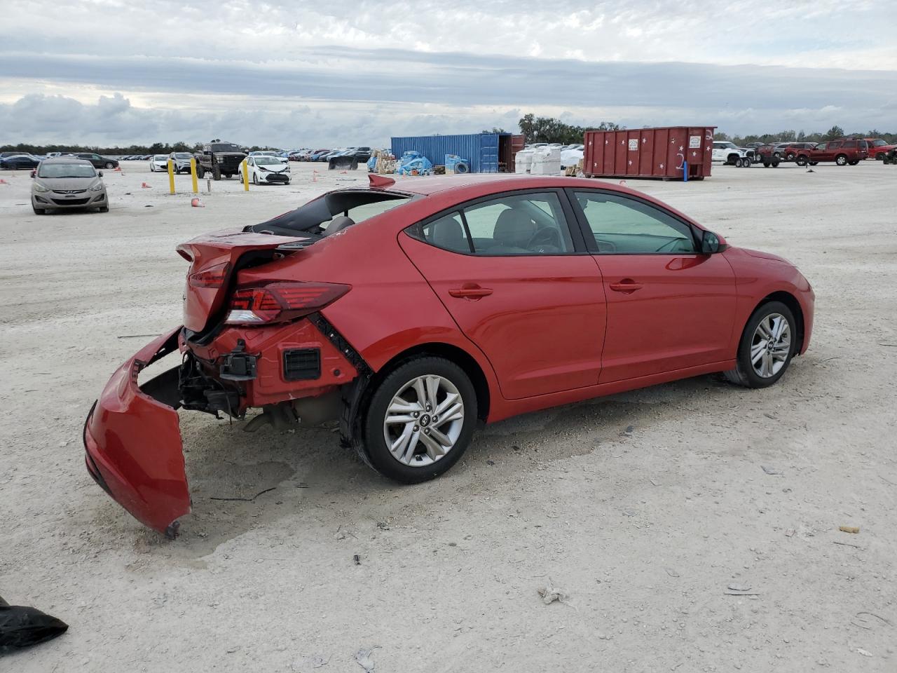 2020 Hyundai Elantra - Image 3