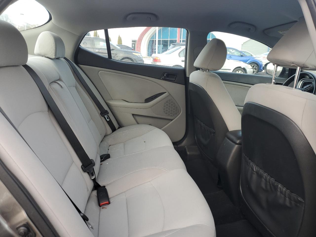 2015 Kia Optima - Image 10