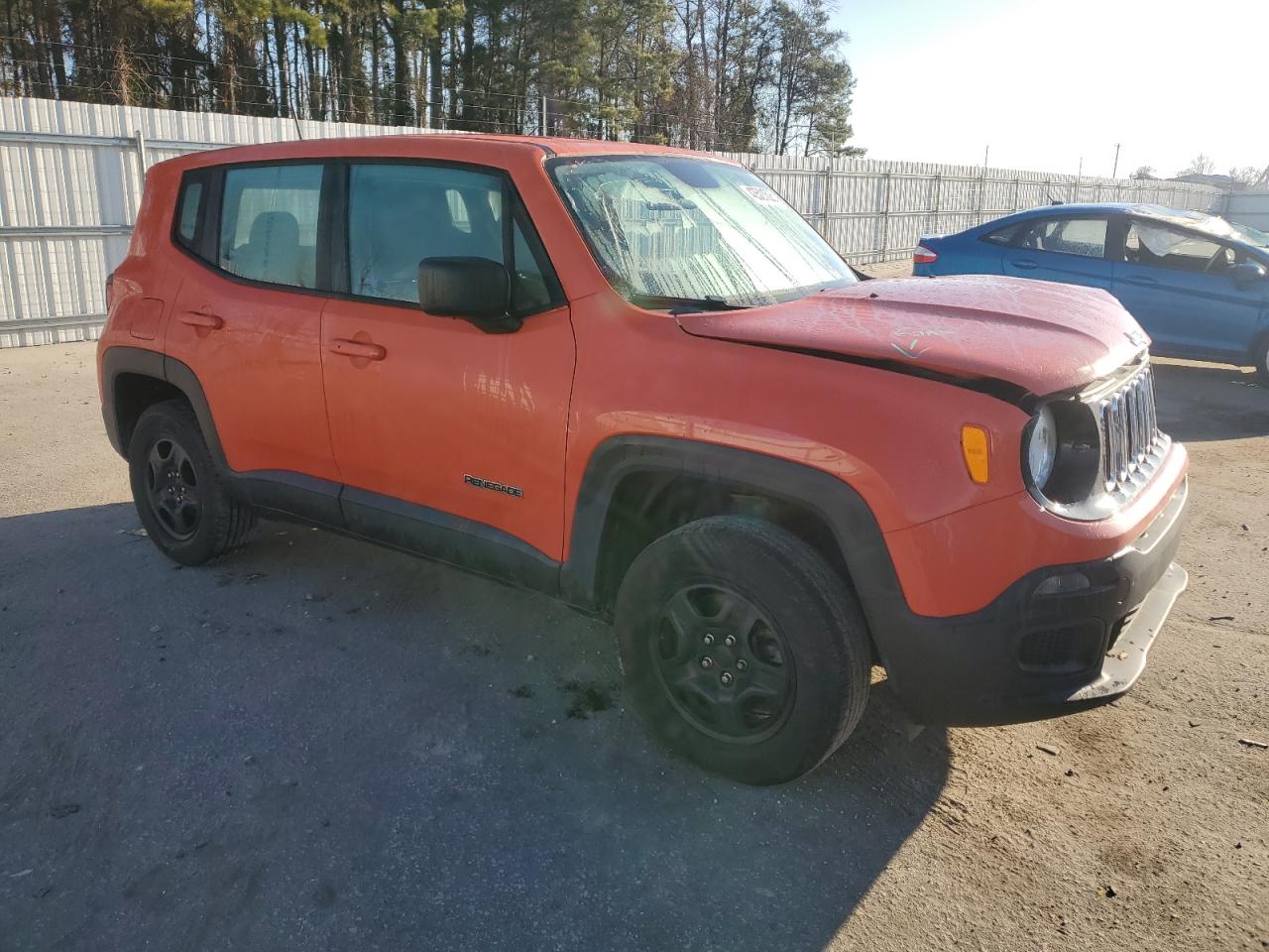 2017 Jeep Renegade - Image 4
