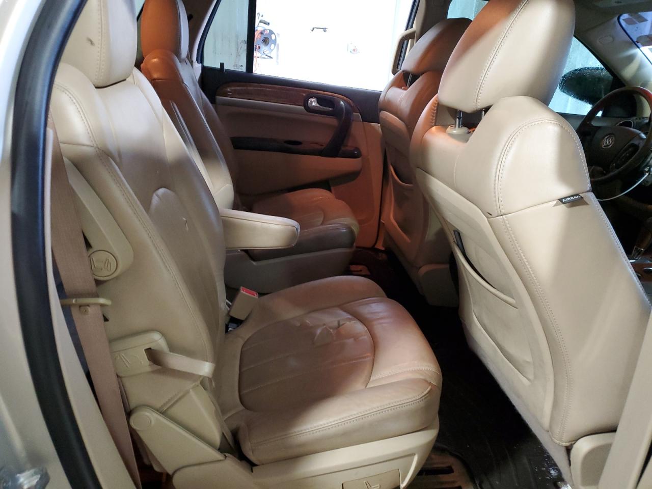 2011 Buick Enclave - Image 11