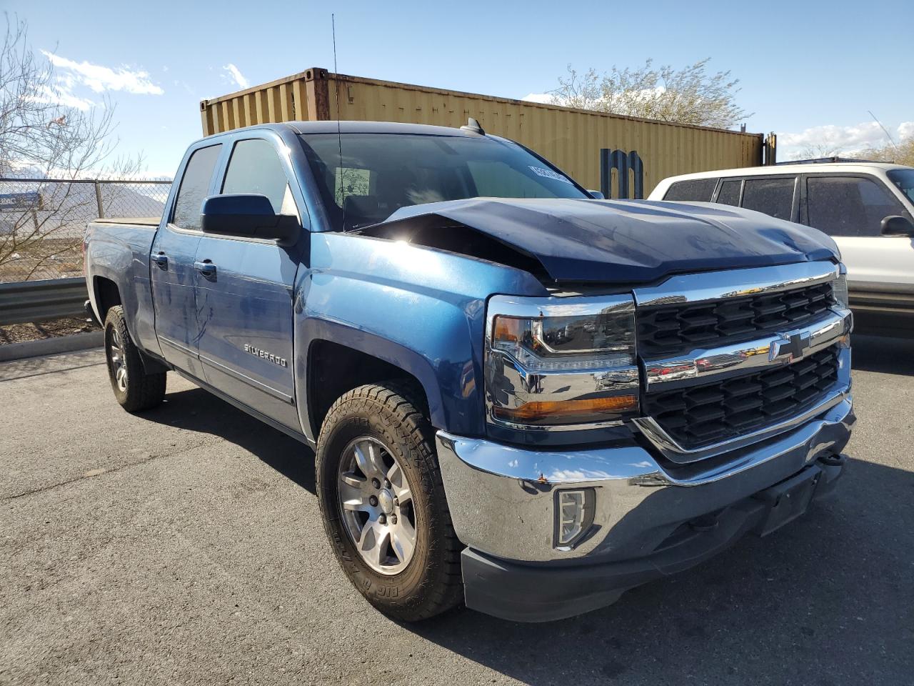 2018 Chevrolet Silverado - Image 4