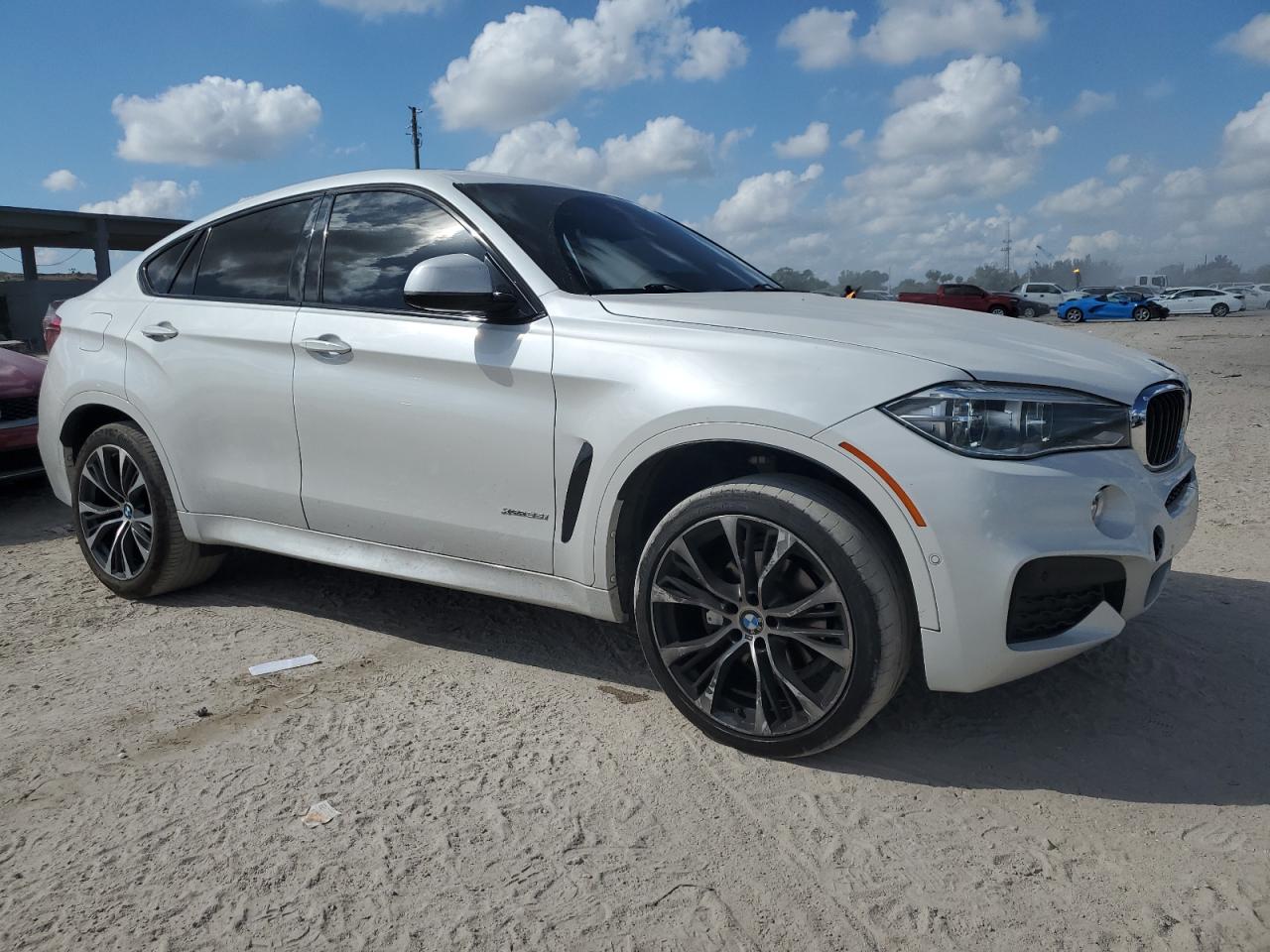 2019 BMW X6 - Image 4