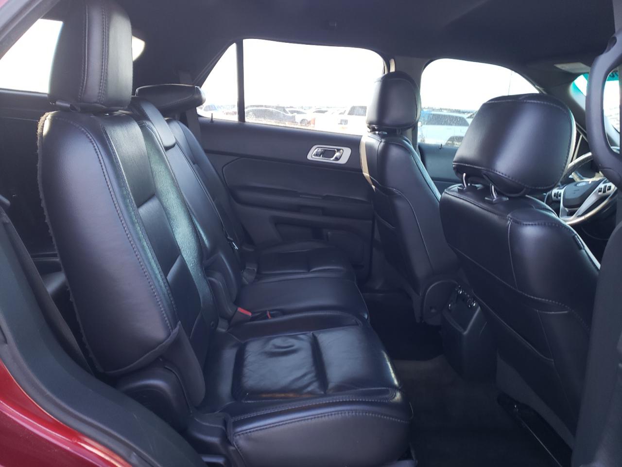 2013 Ford Explorer - Image 11