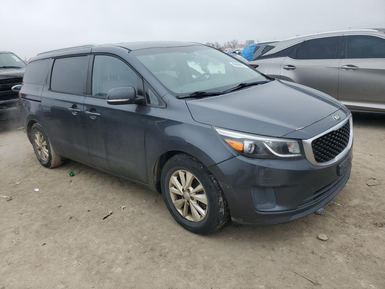 2015 Kia Sedona - Image 4