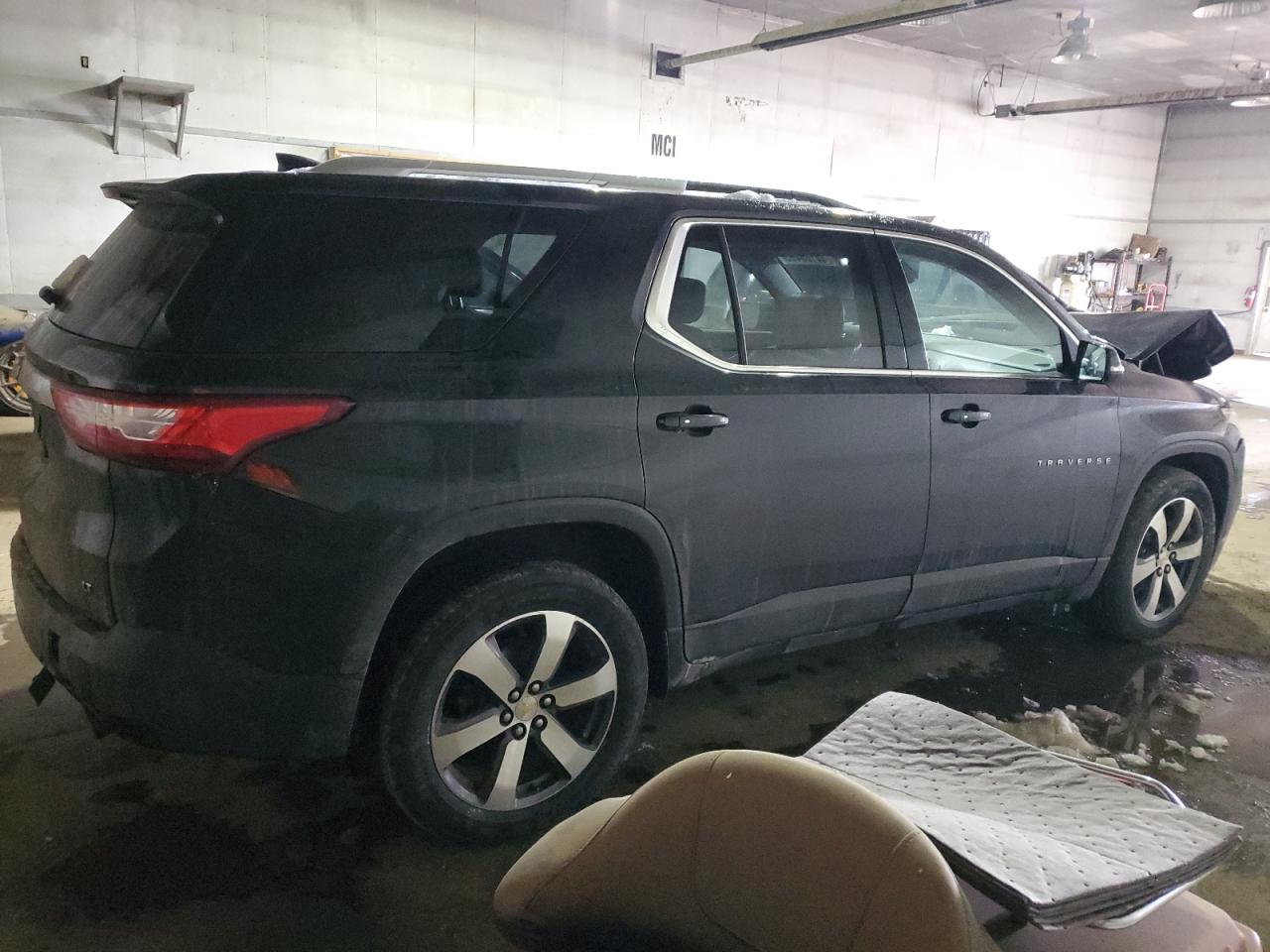 2018 Chevrolet Traverse - Image 3