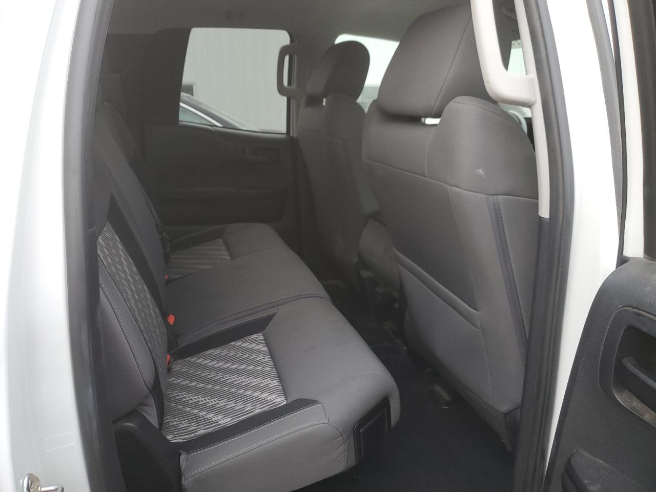 2019 Toyota Tundra - Image 10