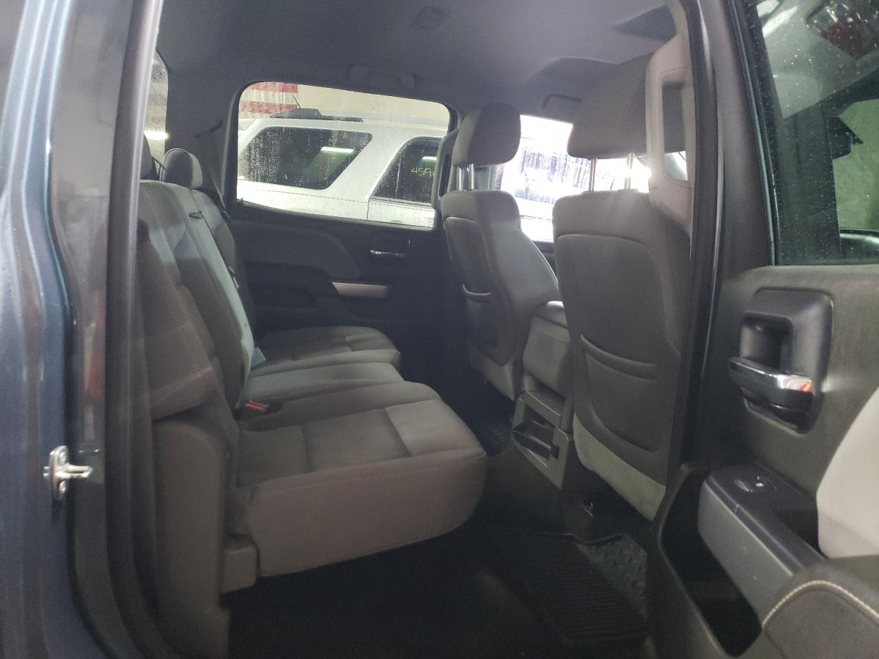 2014 Chevrolet Silverado - Image 10